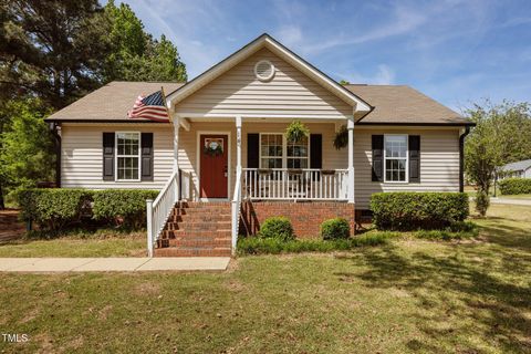 14 Shire Court Zebulon NC 27597