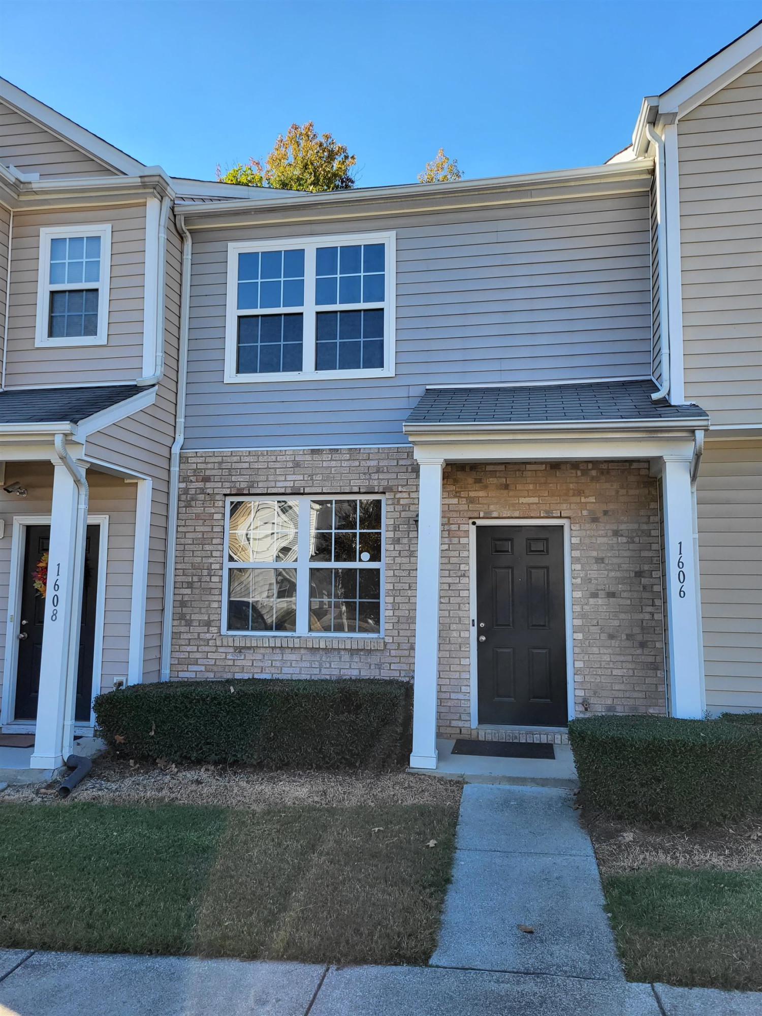 1606 Oxleymare Drive