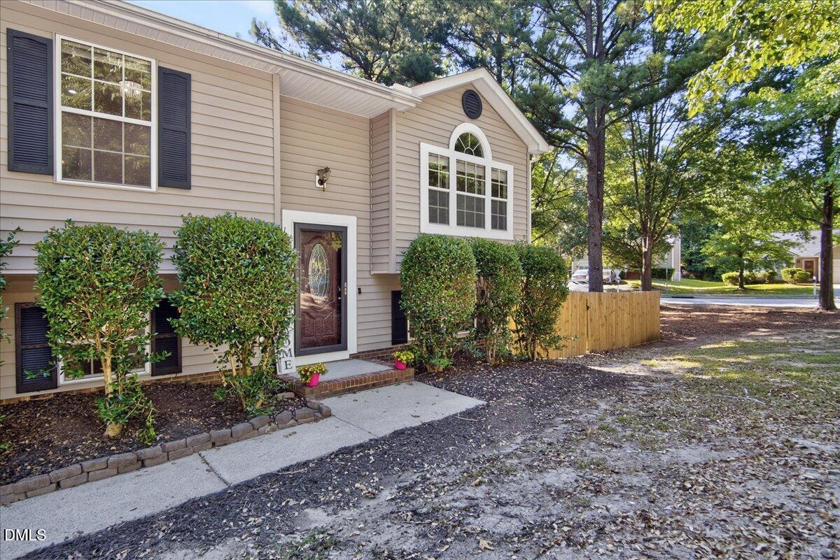 109 Summershade Court