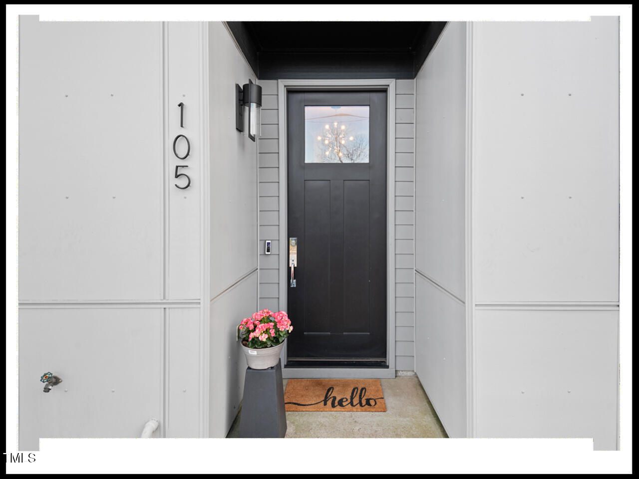 712 E Edenton Street 105