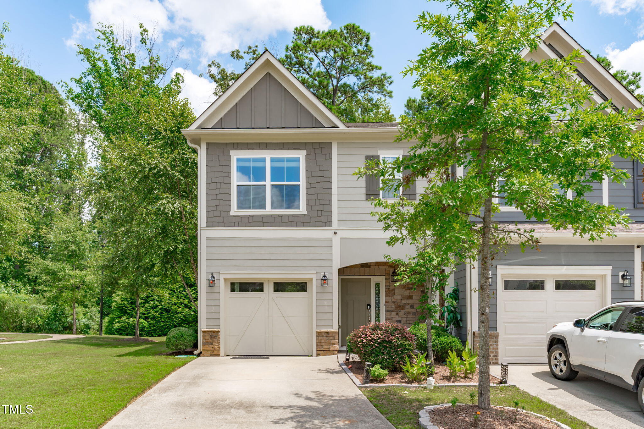 157 Writing Rock Place