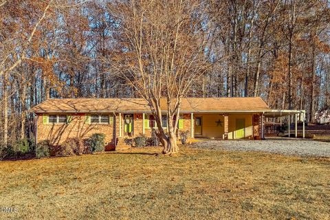 10504 N Roxboro Road Bahama NC 27503