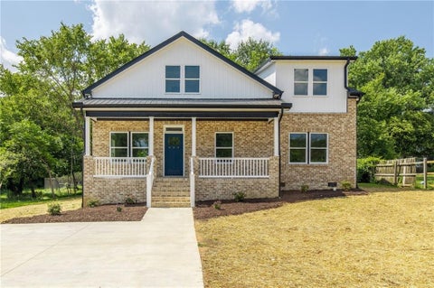 Photo for 624 E Elm Street