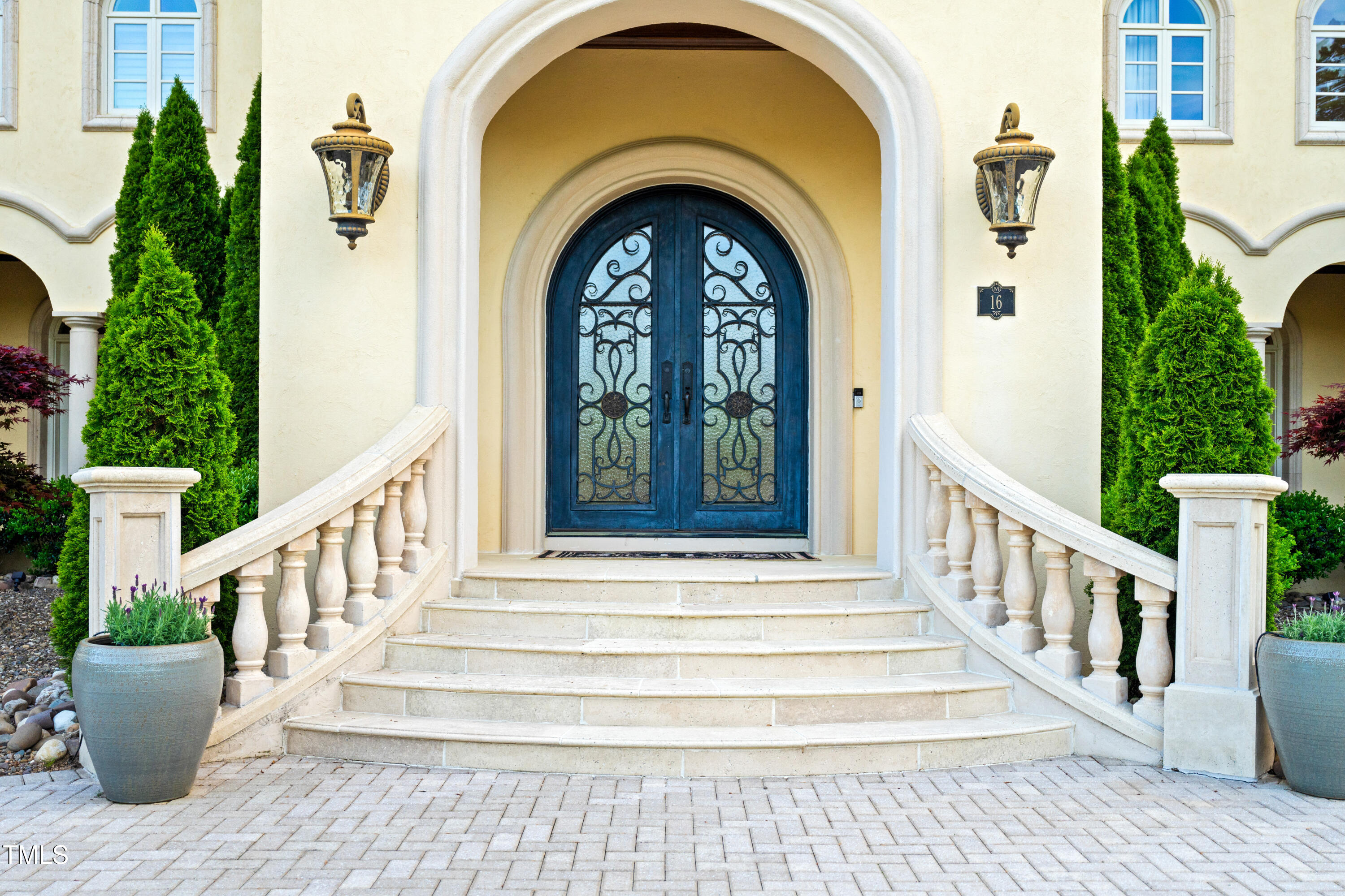 16 Portofino Place