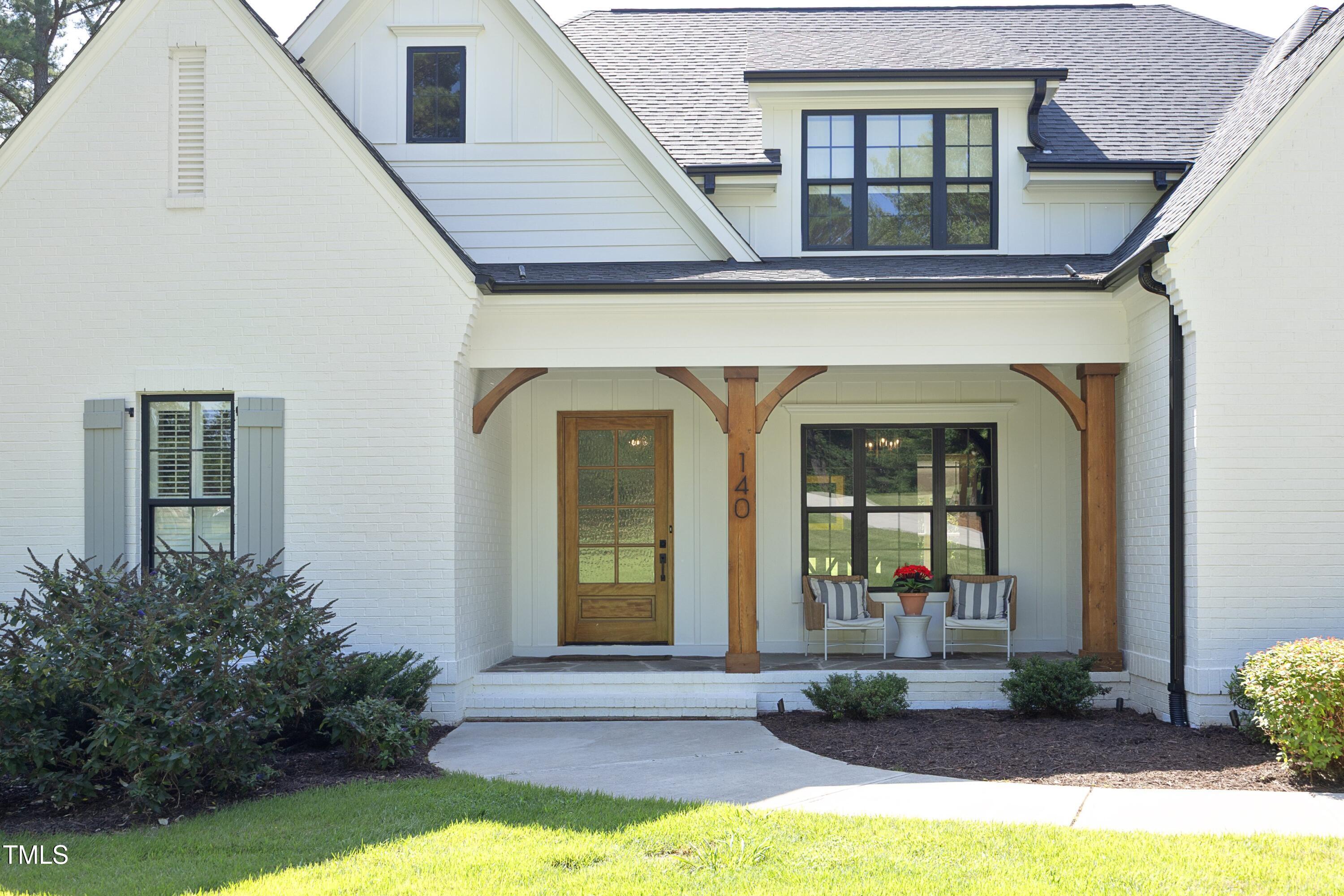 140 Blufftonwood Drive