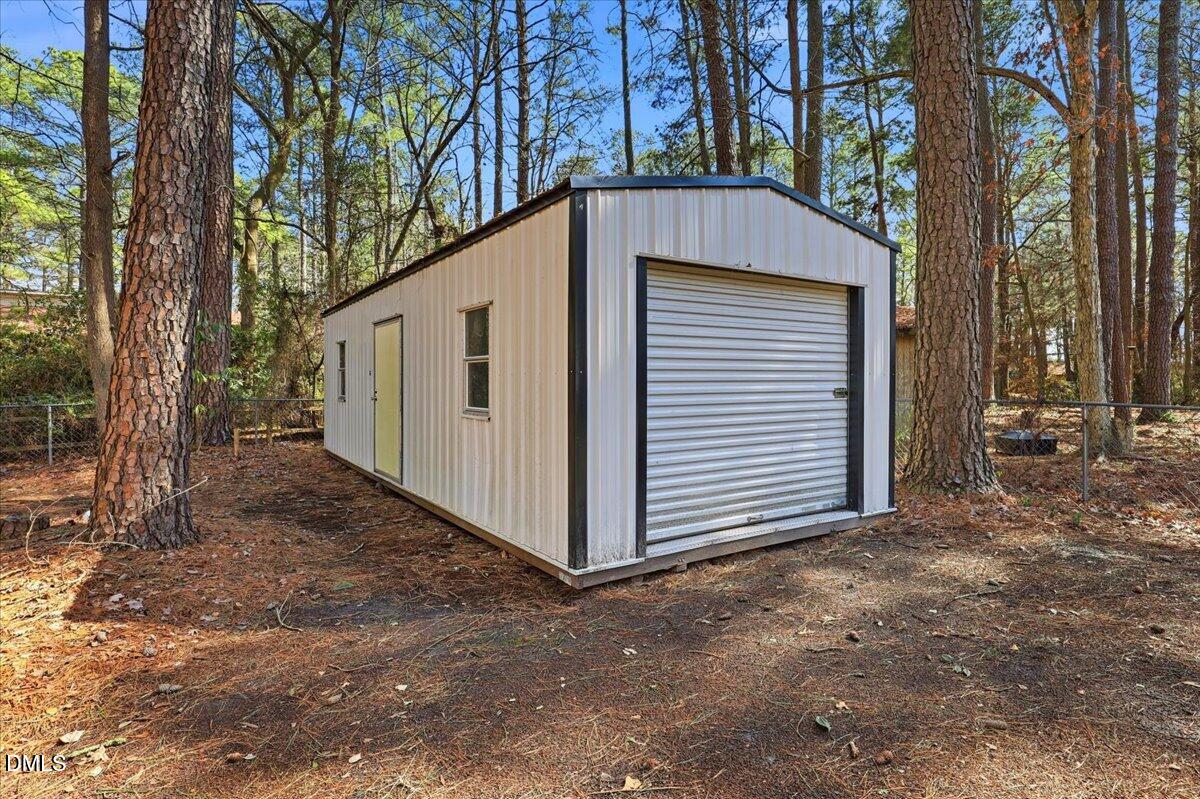 1435 Pineridge Drive