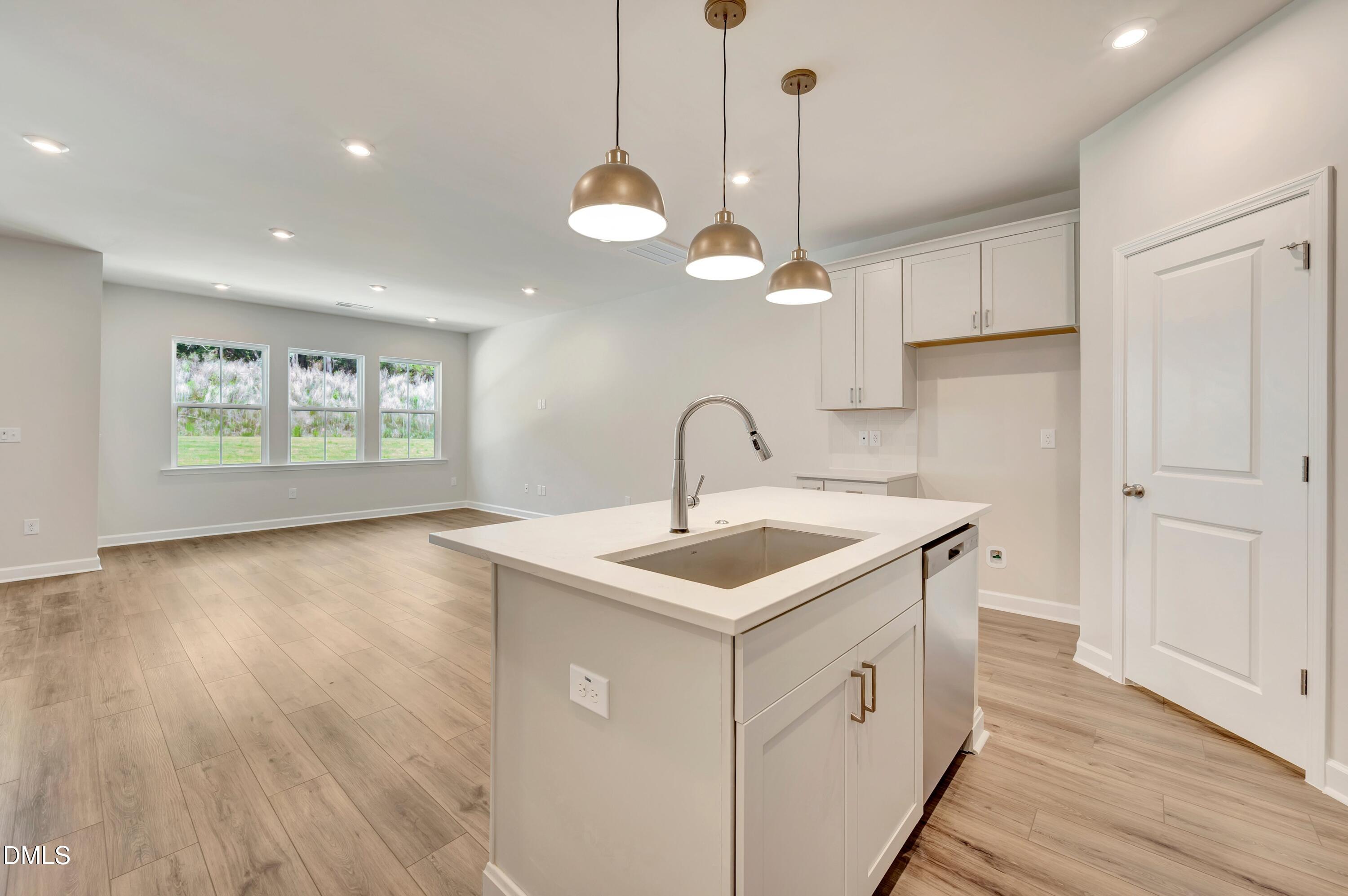 206 Solaire Alley