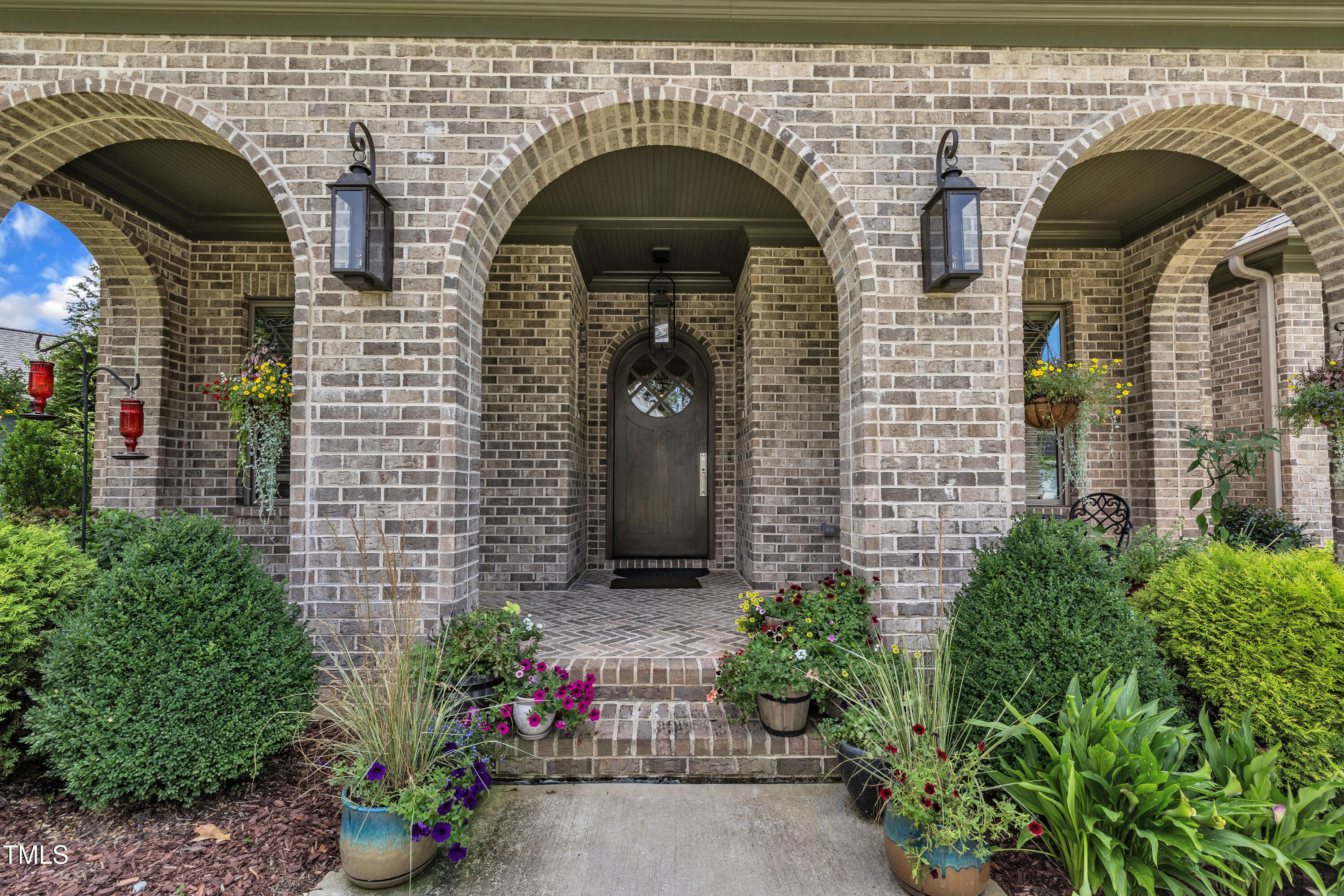 2203 Meadowcreek Drive