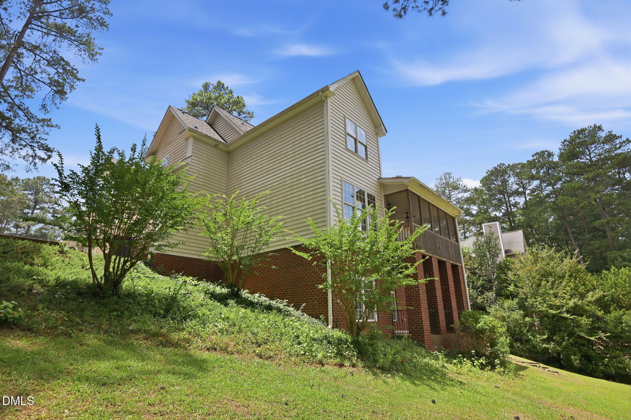 2600 Buckingham Drive