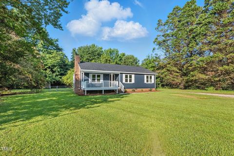 104 S Nikol Way Clayton NC 27520