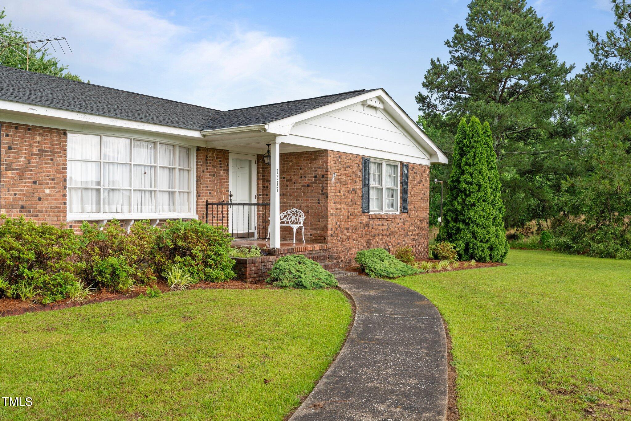 1517 Hodges Chapel Road