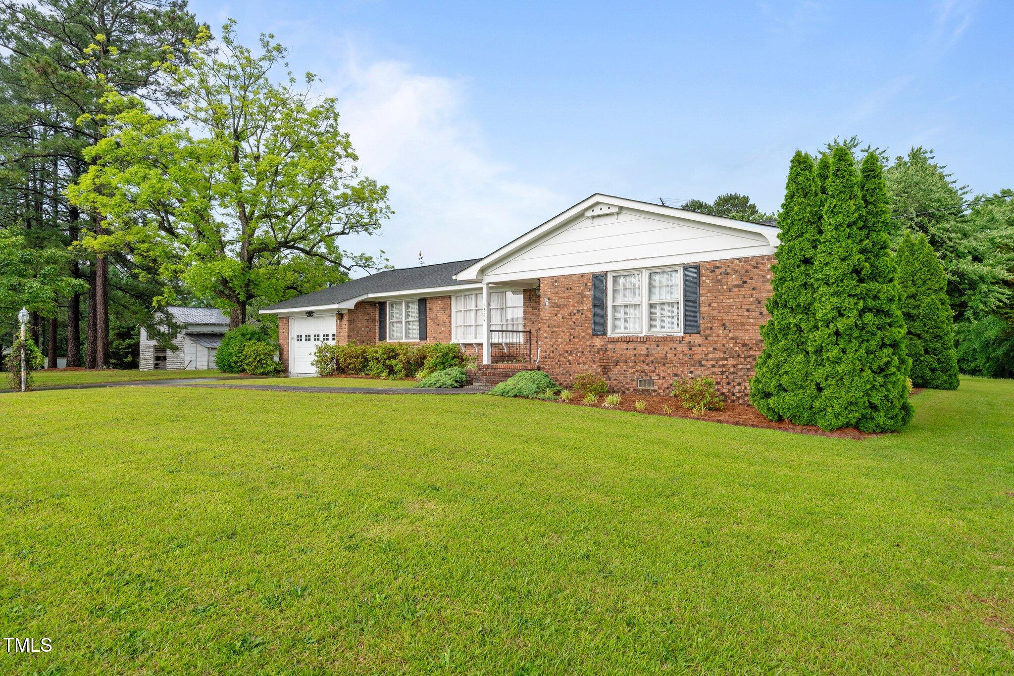 1517 Hodges Chapel Road
