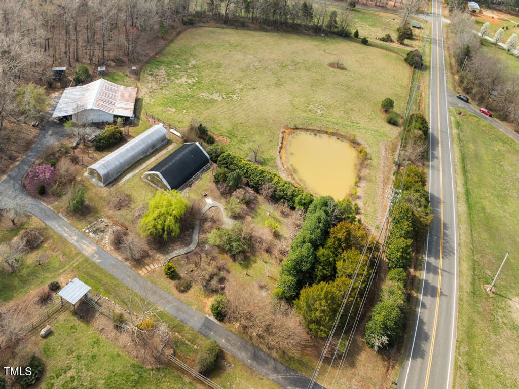 listing image 42