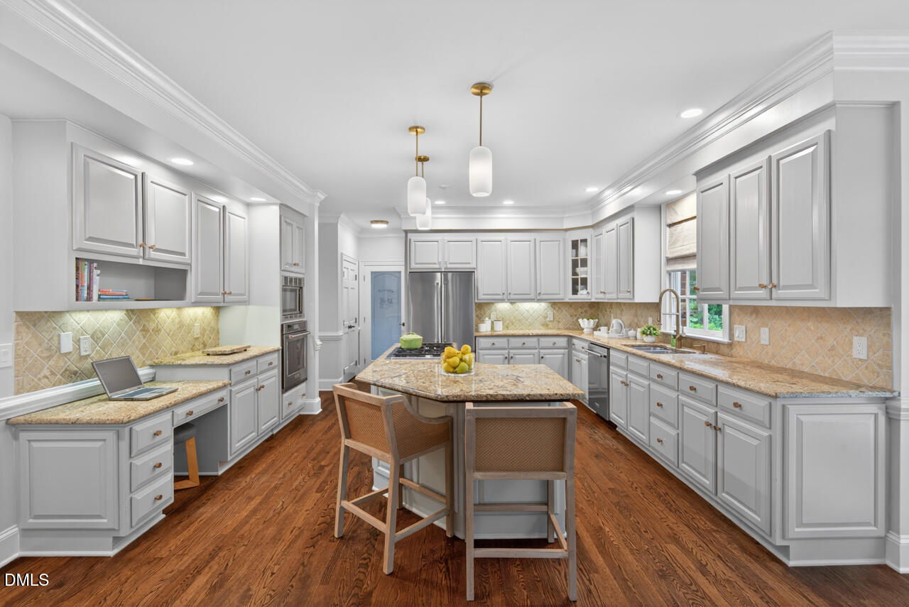 1202 Summerville Lane