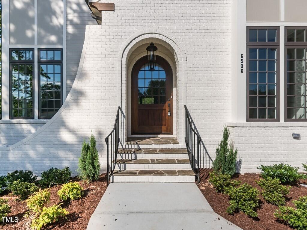 109 Evander Way