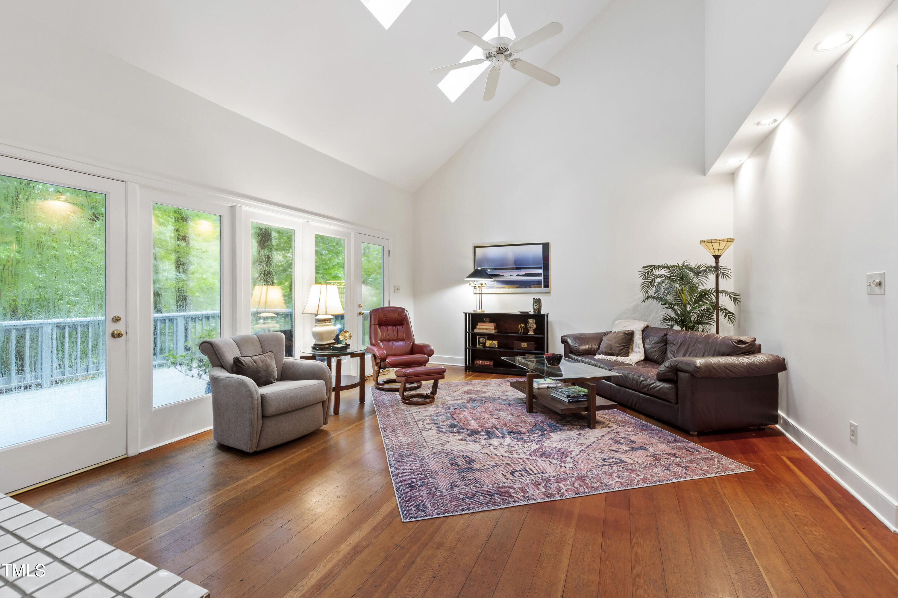 1409 Granada Drive