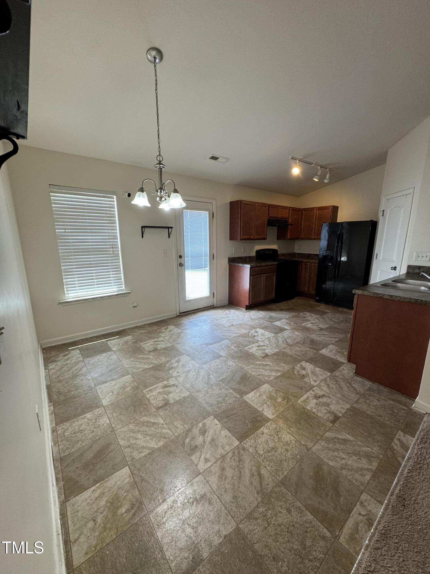 1617 Friendly Road