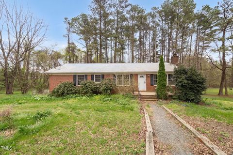 6702 Huntsboro Road Oxford NC 27565