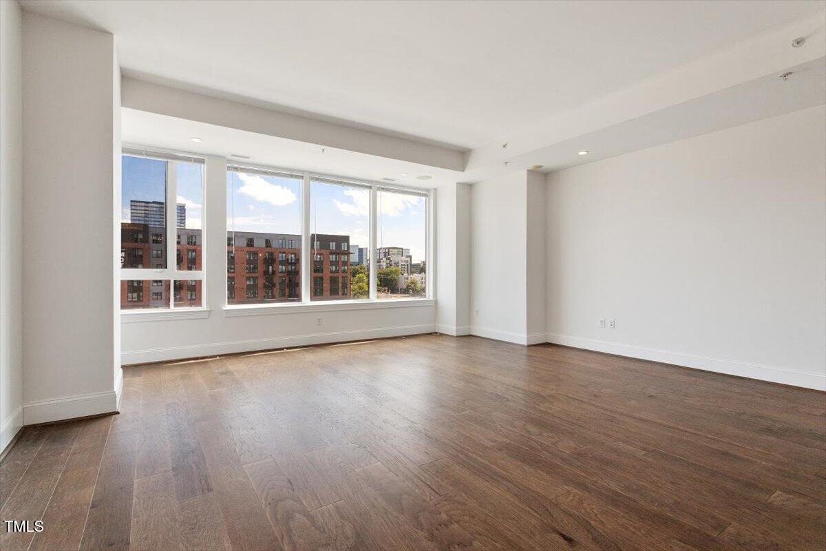 400 W North Street 732