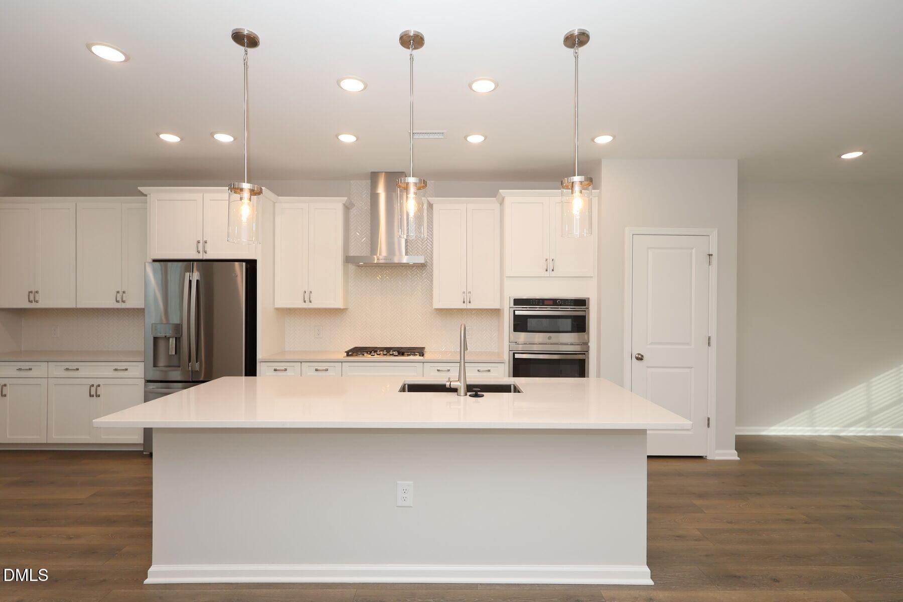 5006 Jowett'S Walk Drive 15