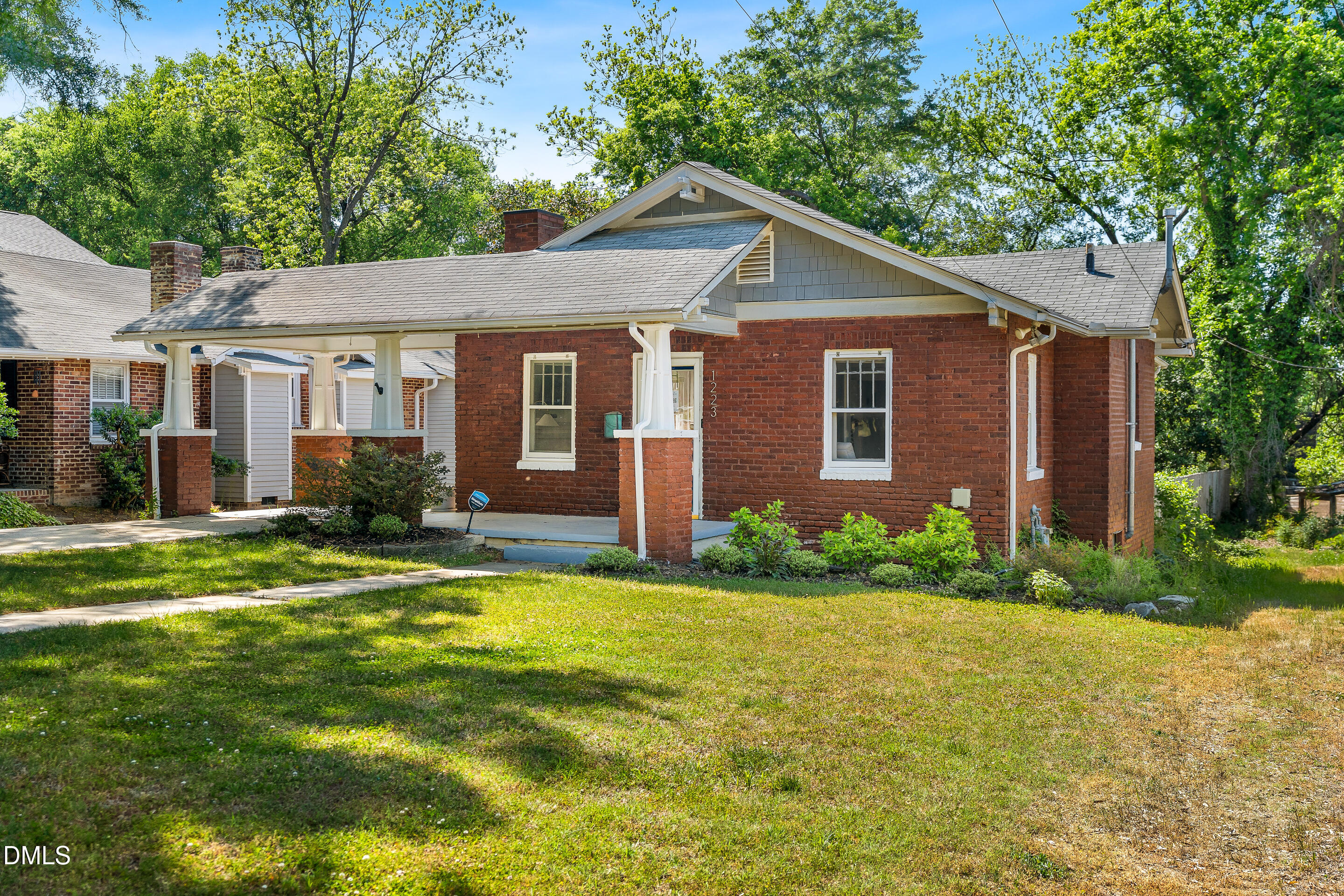 1223 Courtland Drive