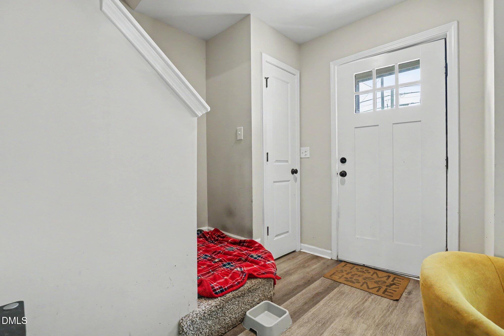 1203 Greenleaf Street