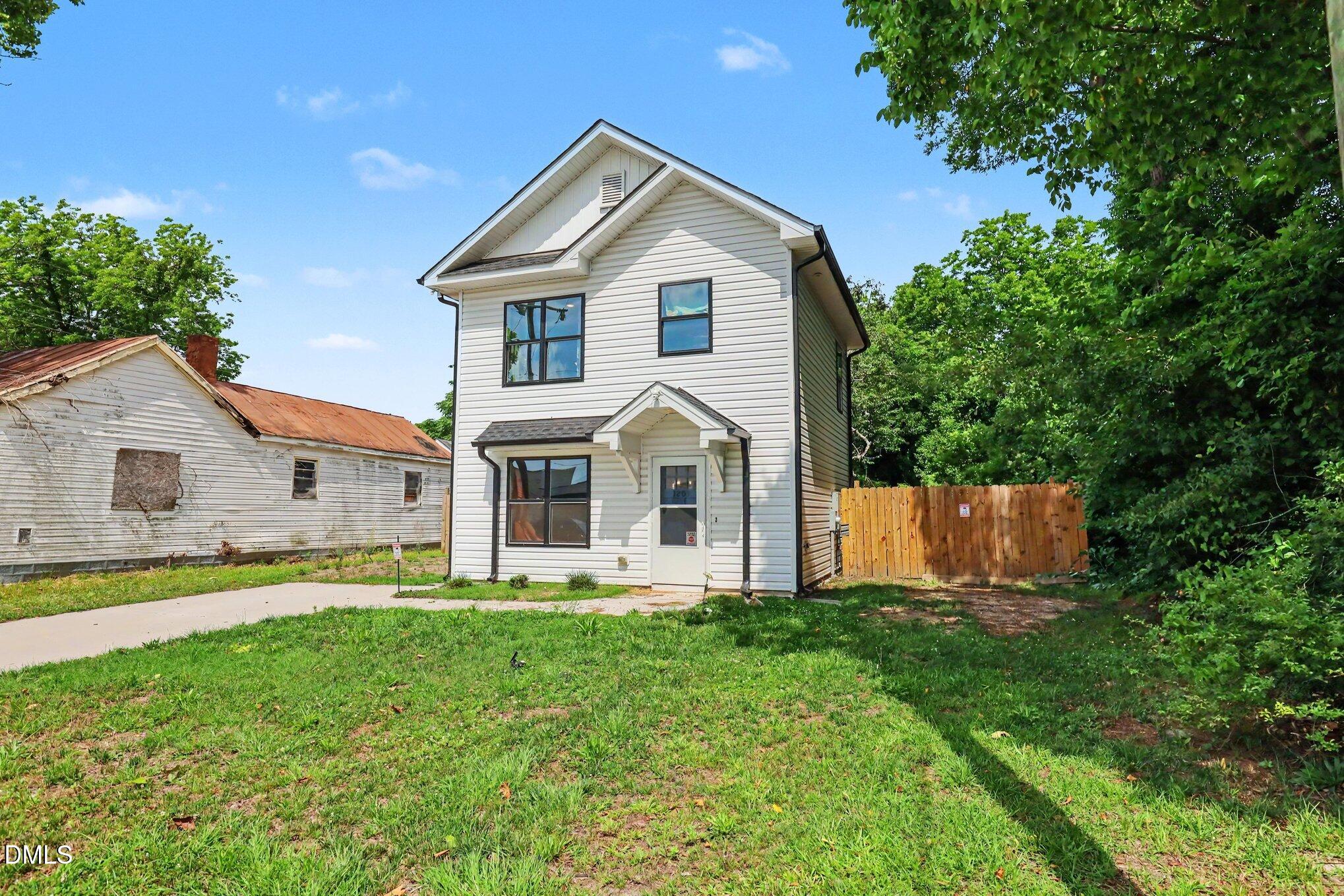 1203 Greenleaf Street