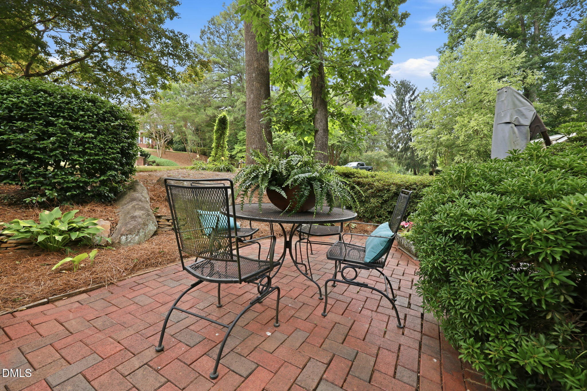 2221 Weybridge Drive
