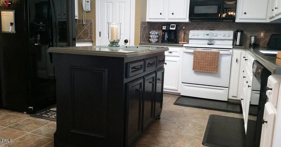 4301 Treetops Circle