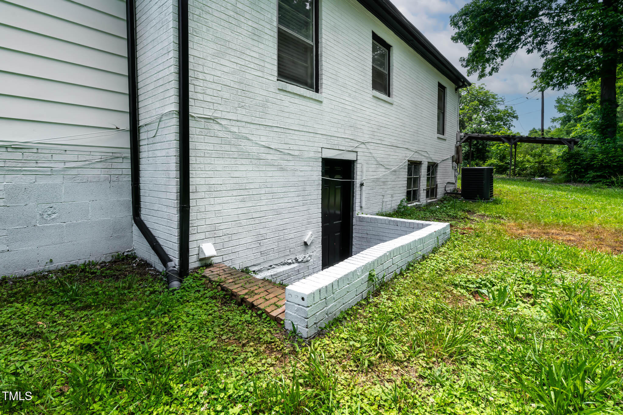 780 Indian Trail Village