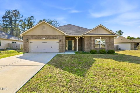 52 Woodwater Circle Lillington NC 27546