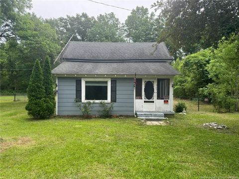 307 S cedar Street Rowland NC 28383