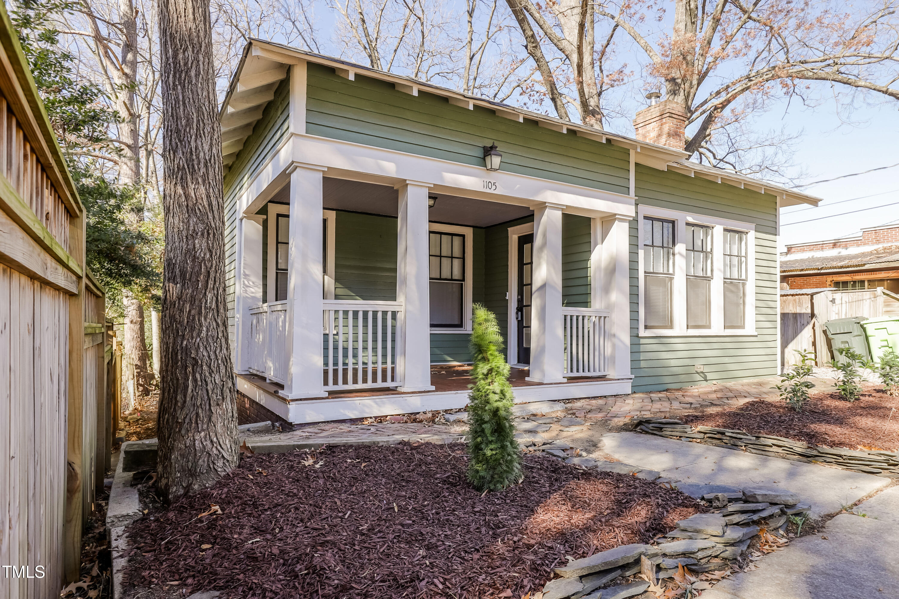 1105 W Lenoir Street