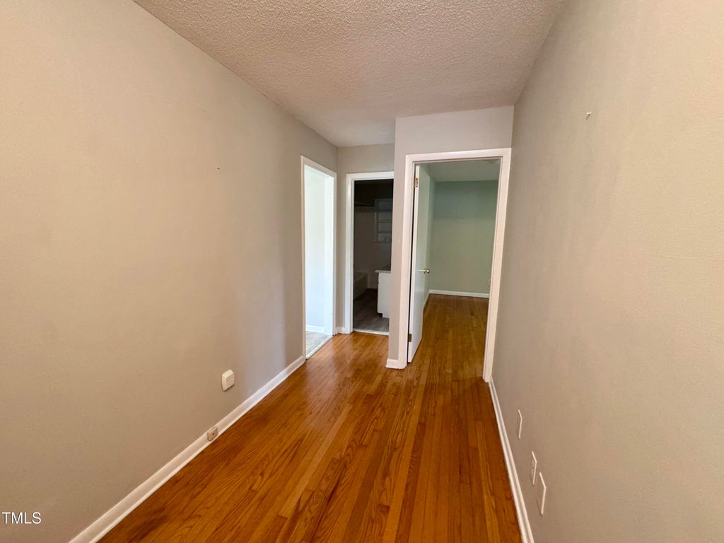 listing image 50