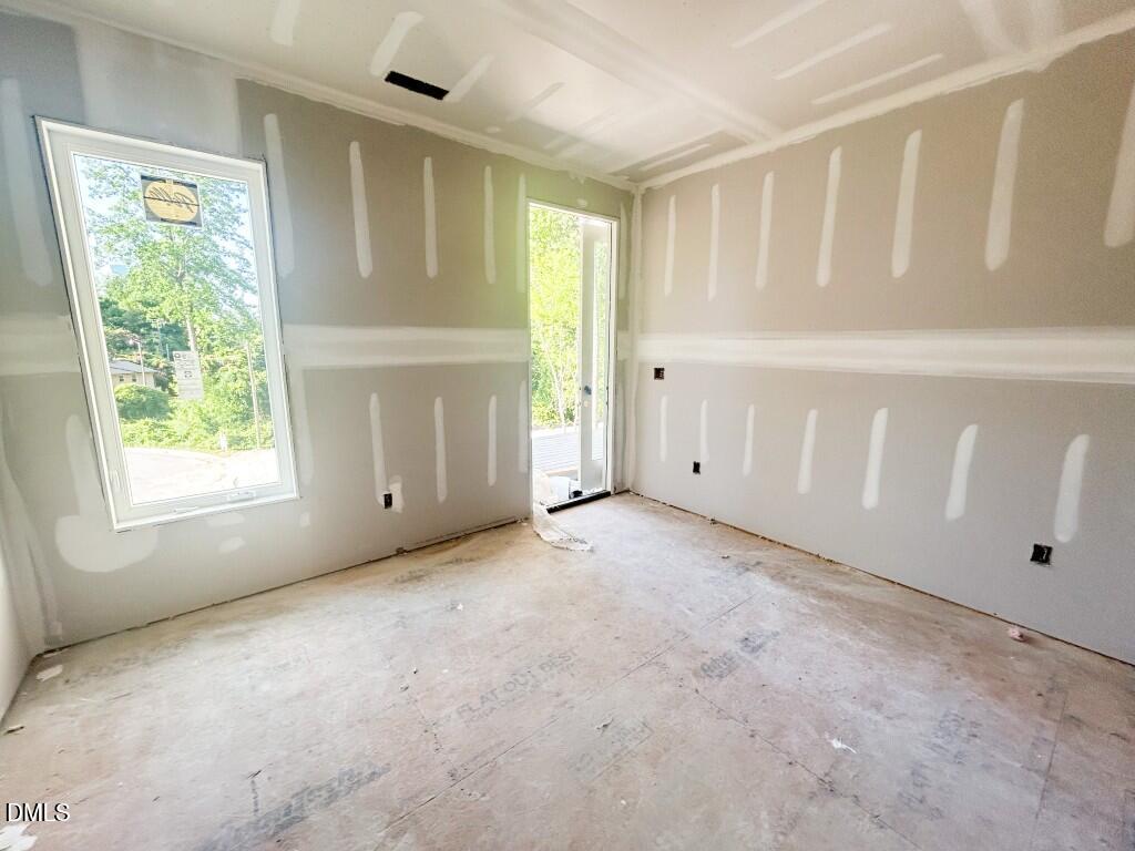 1003 Phoenix Place