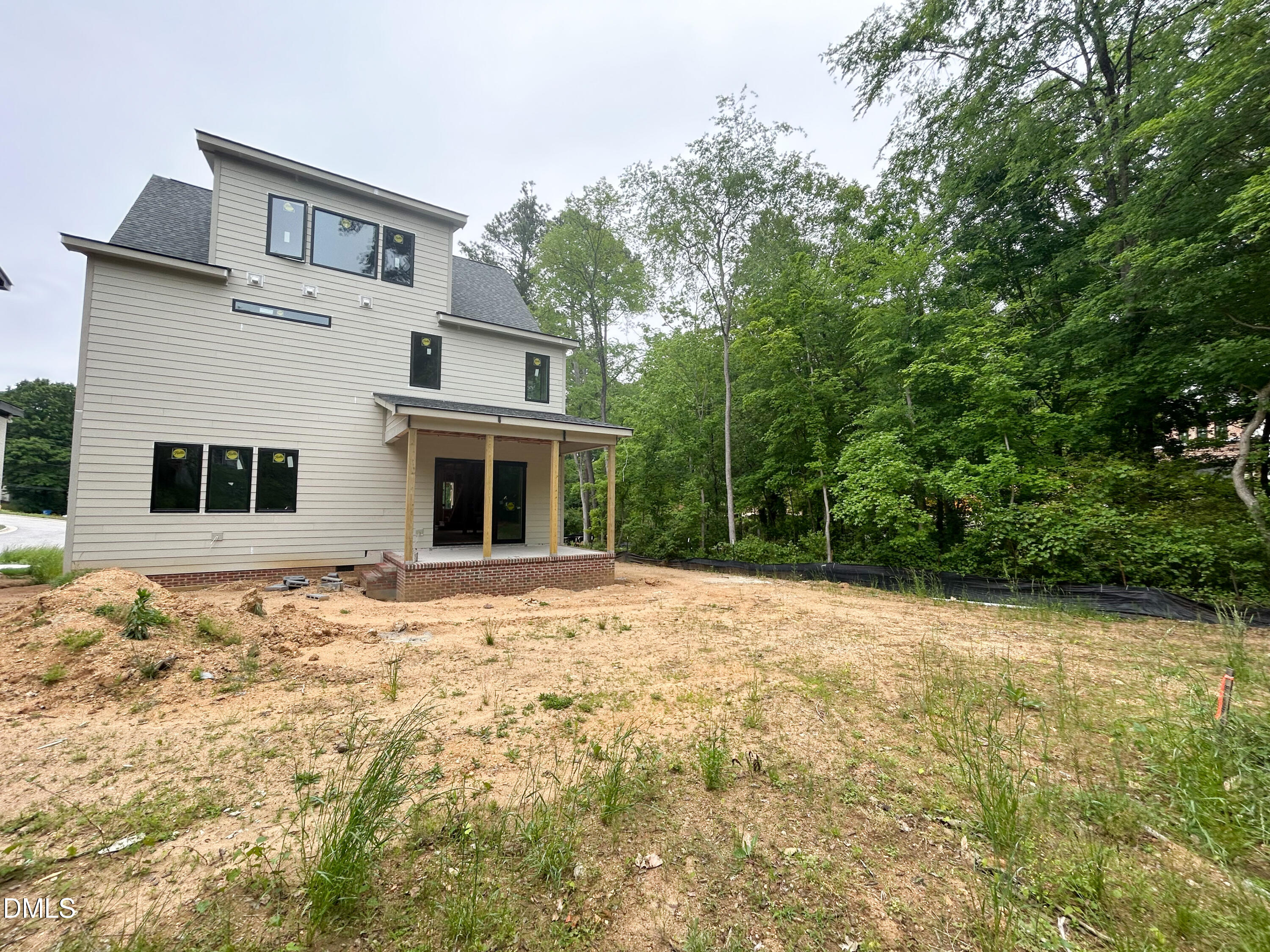 1003 Phoenix Place
