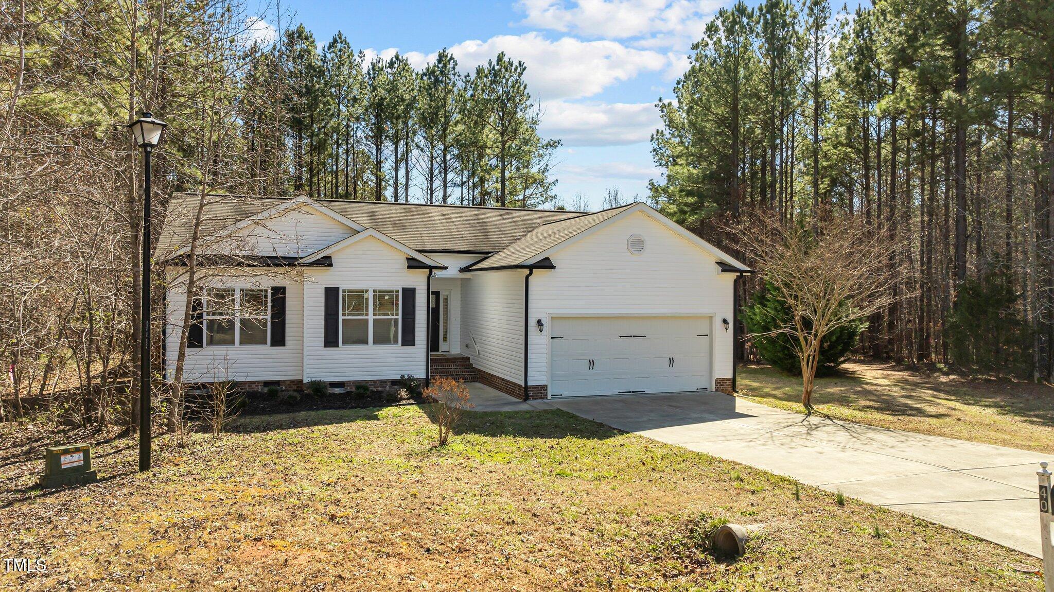 40 Paddle Wheel Court