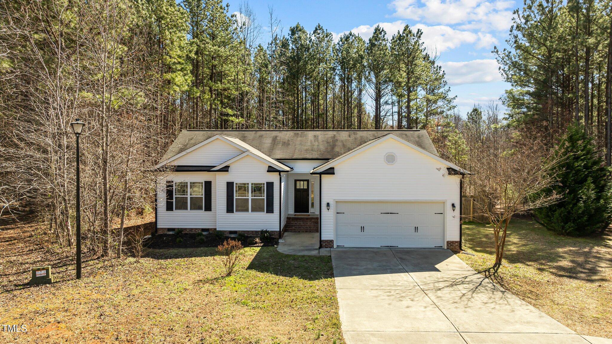 40 Paddle Wheel Court