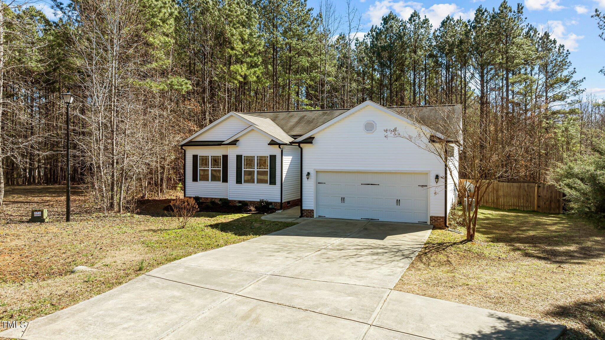 40 Paddle Wheel Court