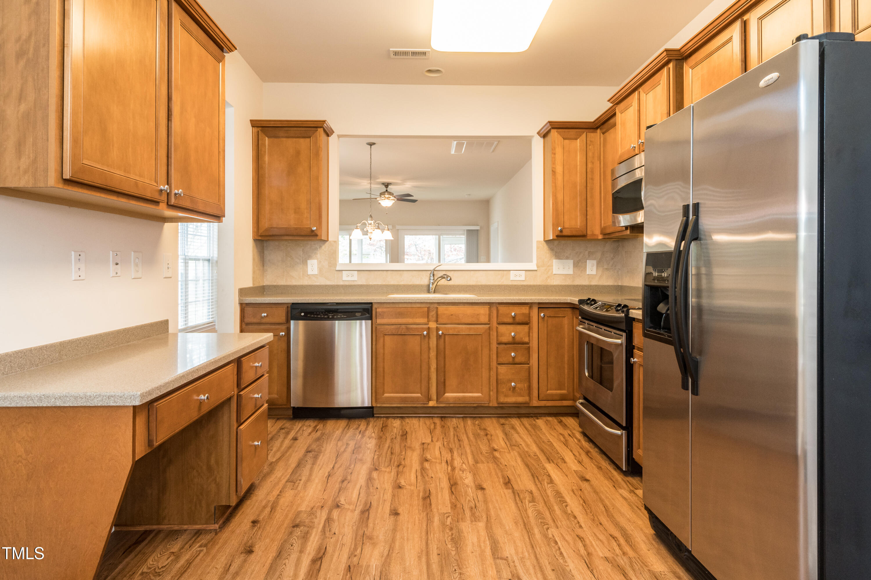 416 Easton Grey Loop