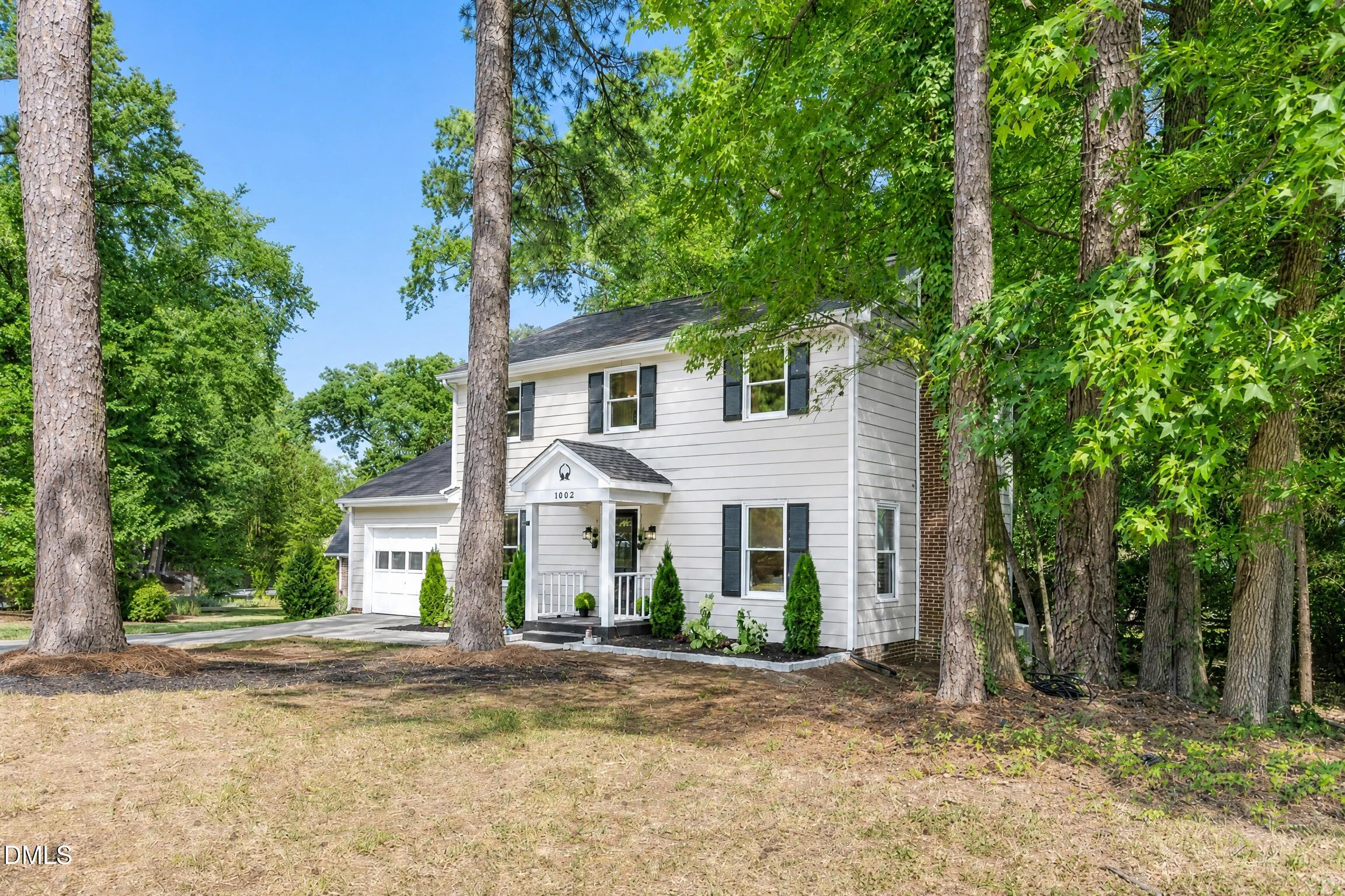 1002 Apache Lane