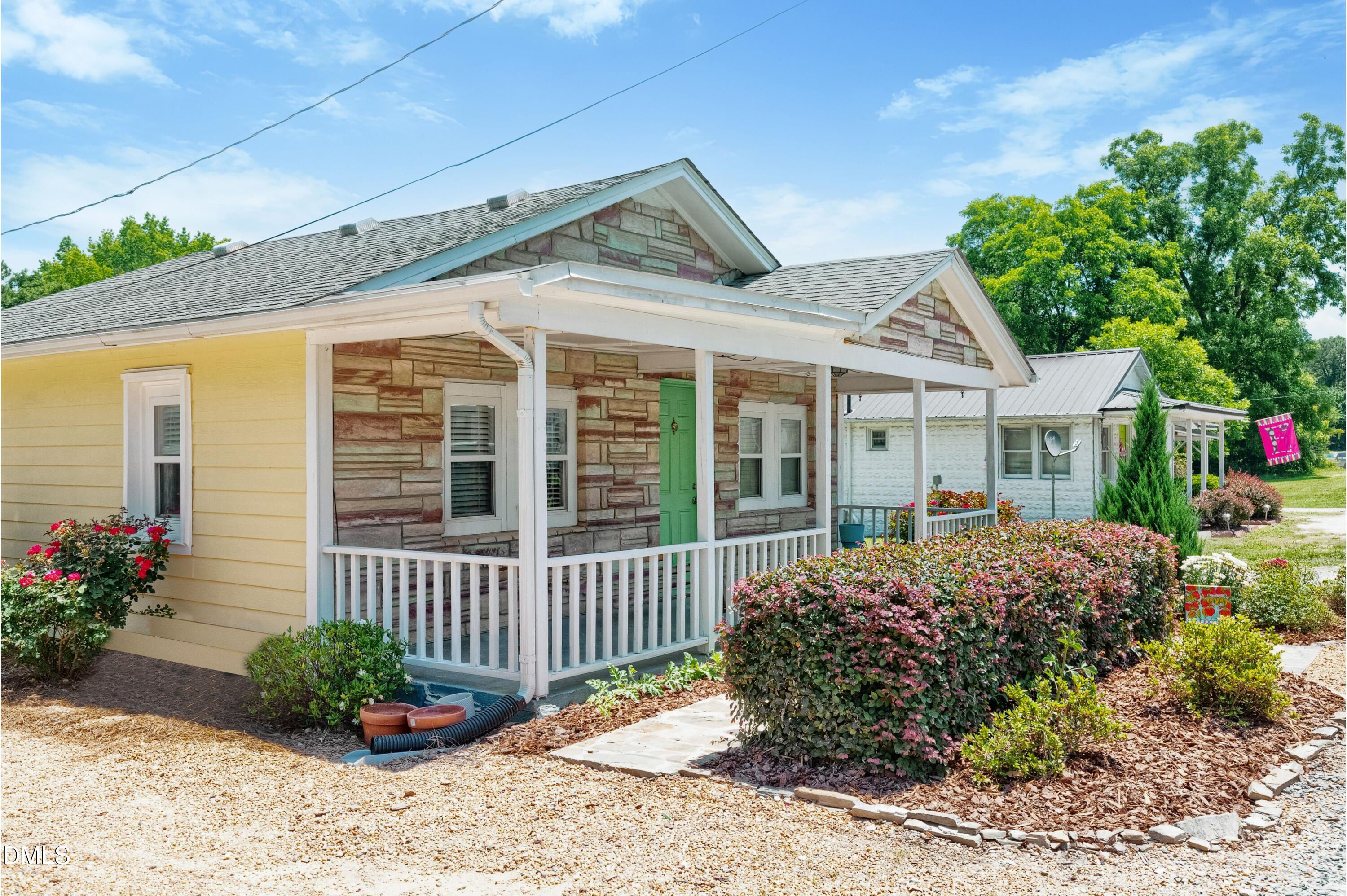4386 S Highway 301 E