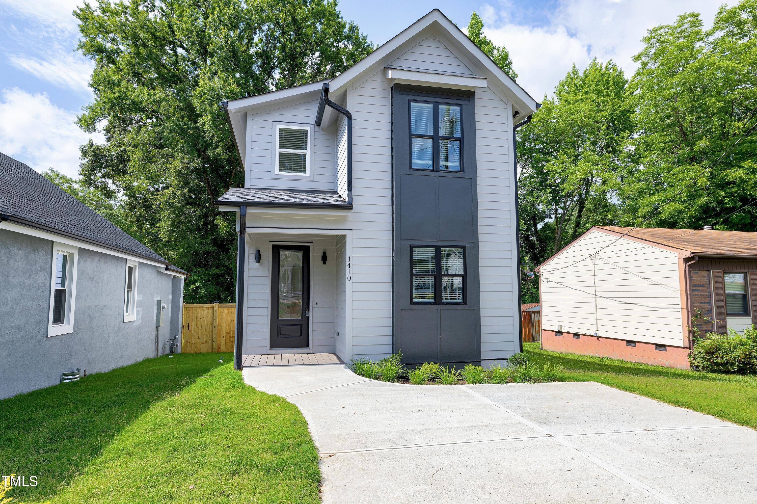1410 Joe Louis Avenue