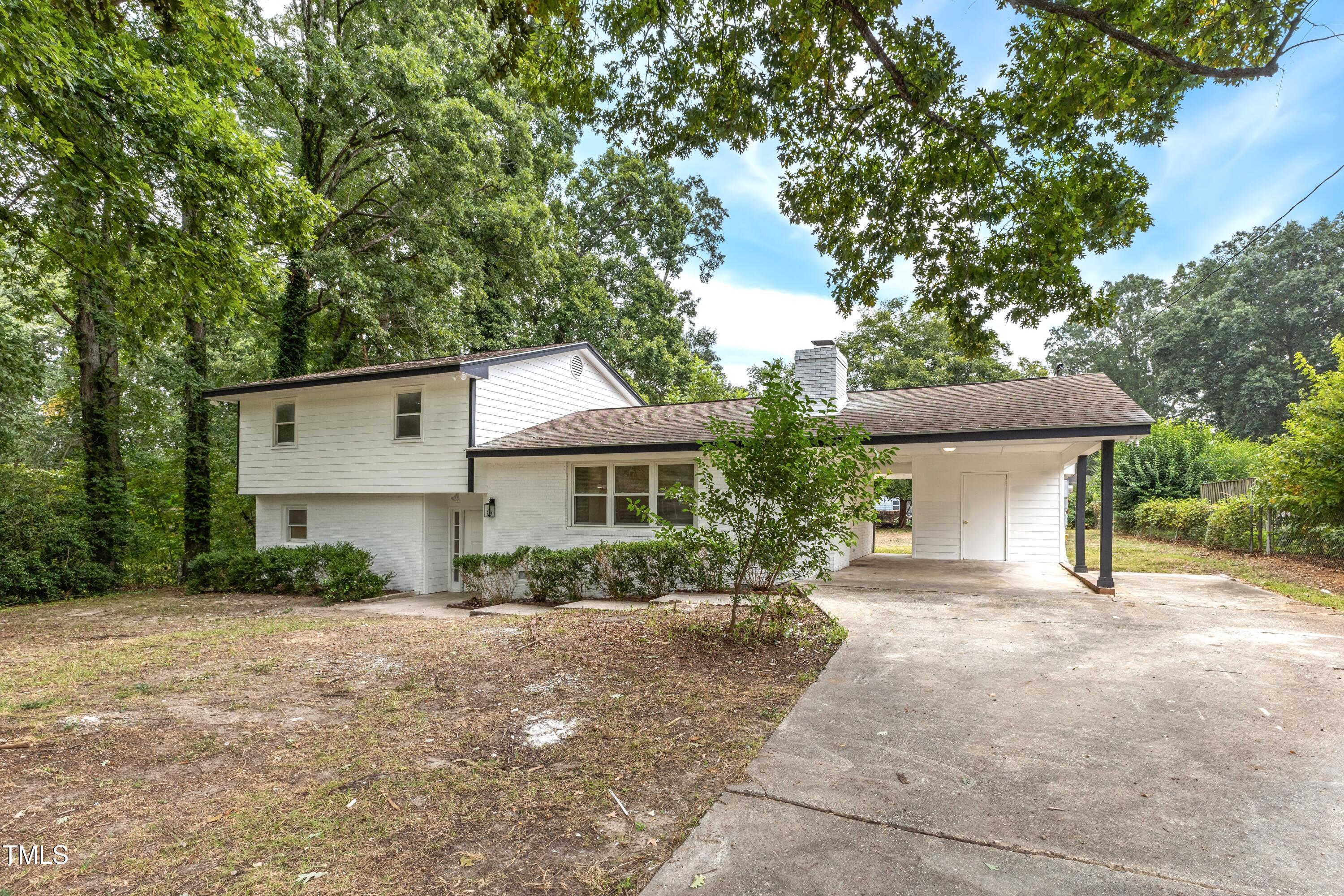 2010 Summerdale Drive