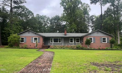 814 S Vermont Street Smithfield NC 27577