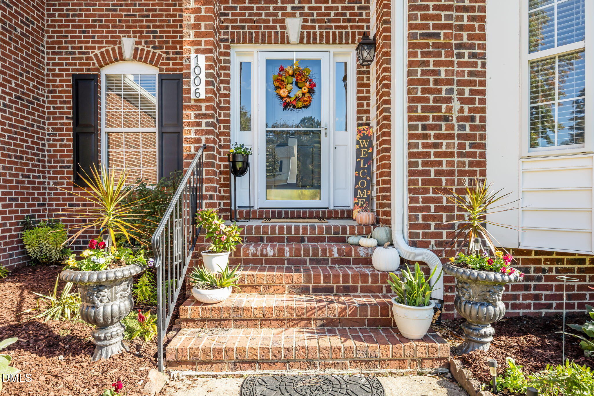 1006 Trail Stream Way