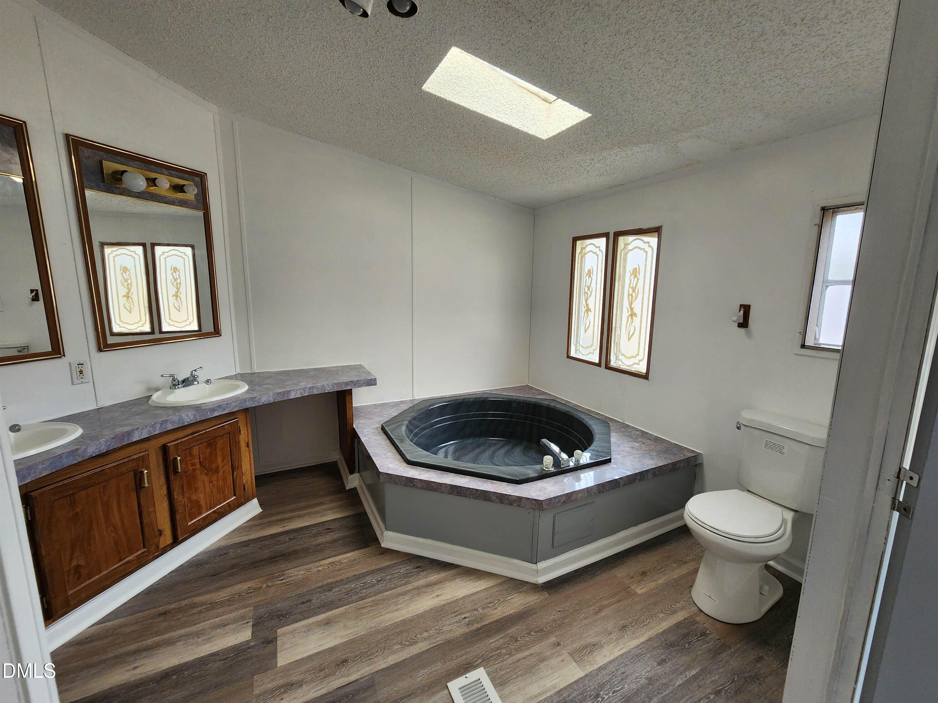 654 Ferrells Bridge Road