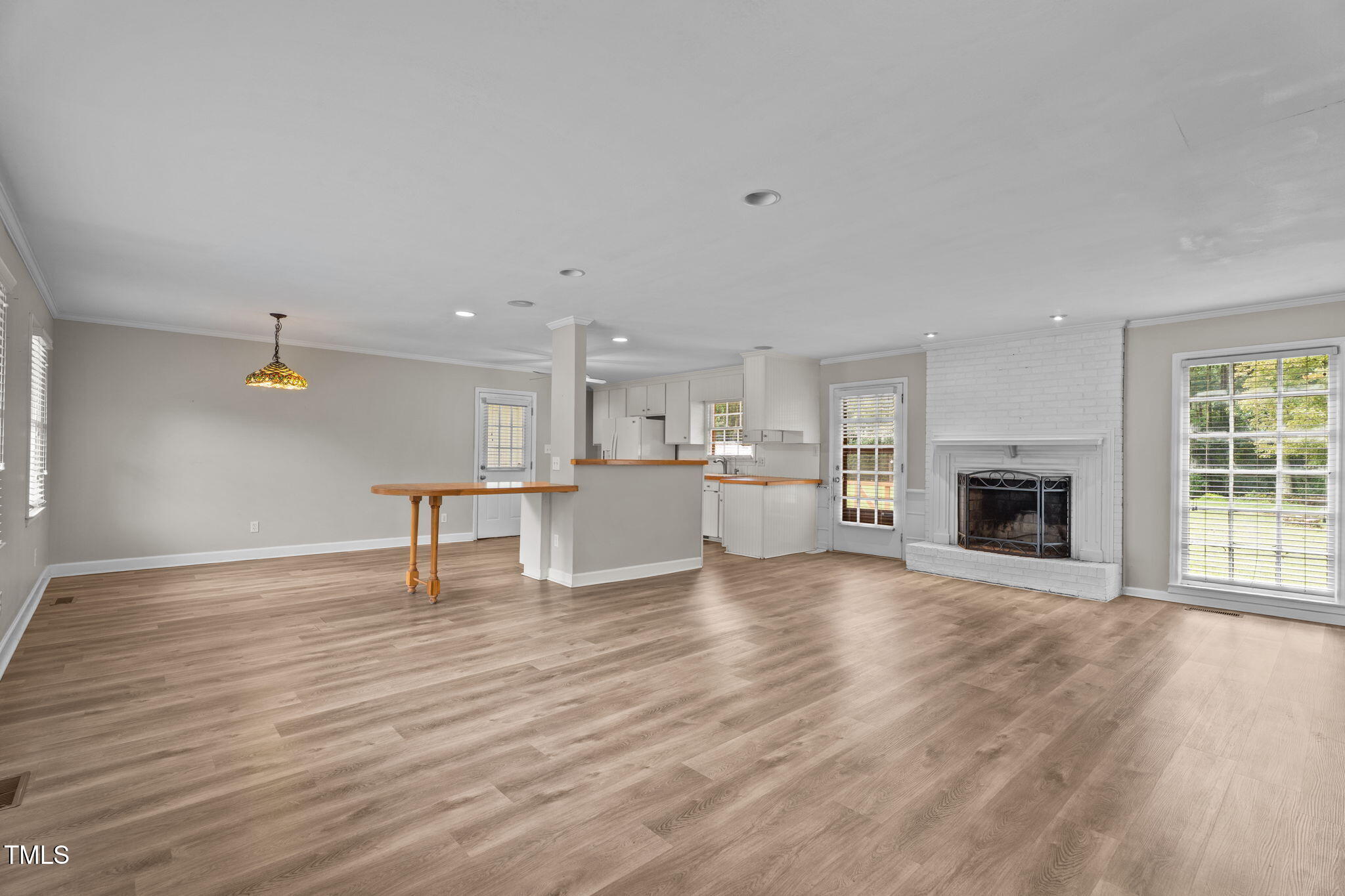 726 Hillandale Lane