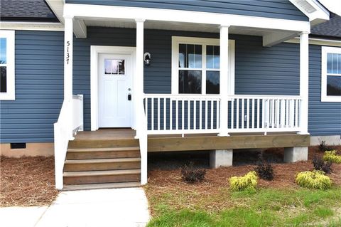 A home in Lillington