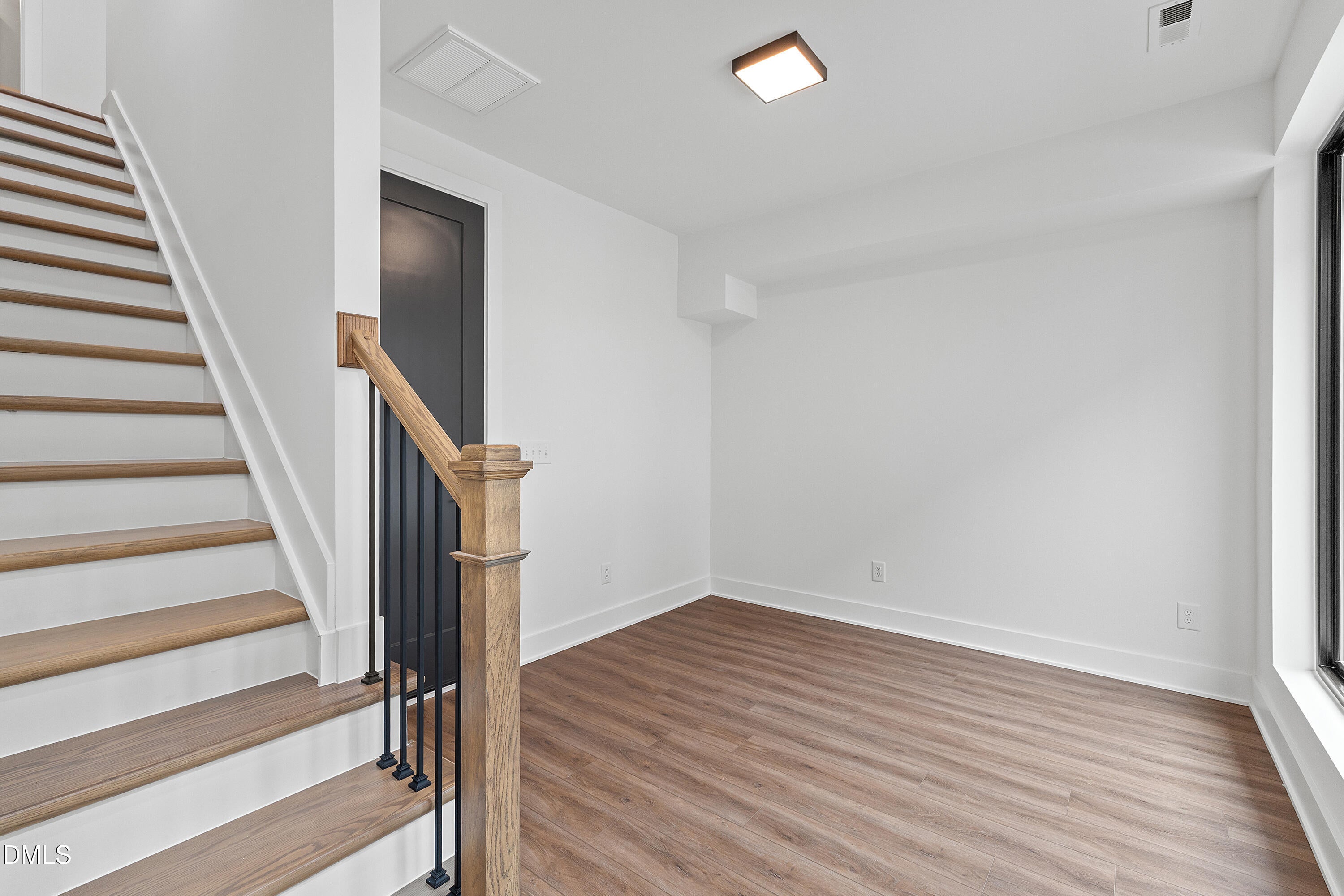 512 Gordon Street 202